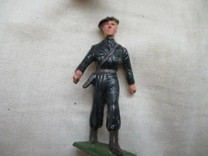 STARLUX SOLDAT AVIATEUR DEFILANT MARCHANT AU PAS - Picture 1 of 2