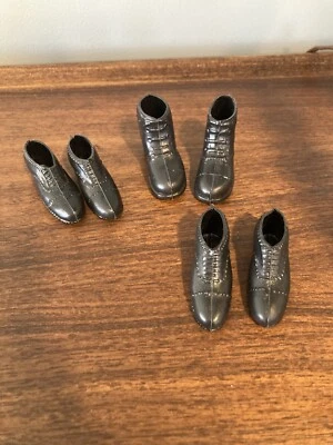 Juego de 3 zapatos vintage *Barbie* para Ken, mocasines negros, sin marca años 90 Foto 1 de 2