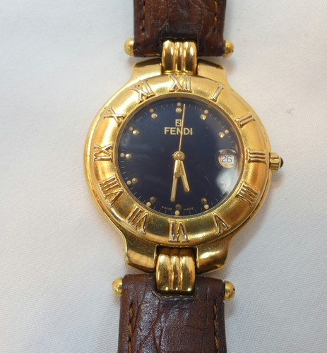 Orologio FENDI 900G Lunetta Romana Oro Uomo Quarzo dal GIAPPONE Vintage