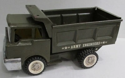 Structo Military Army Engineers Dump Truck, original Vintage Pressed Steel - Image 1 of 4