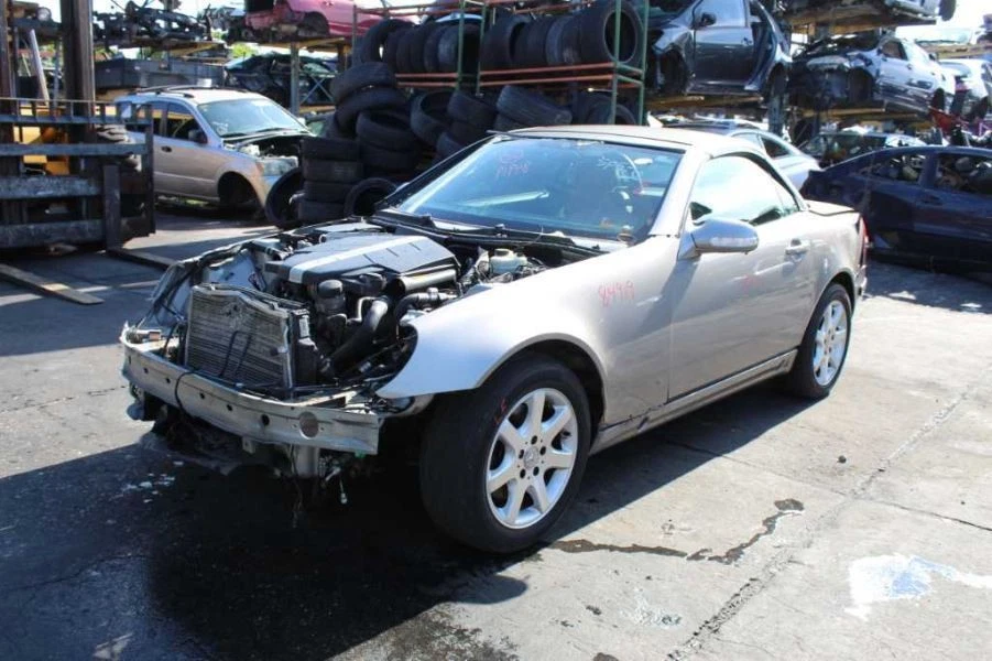 SLK320    2003 Muffler 520283 Foto 1 de 4