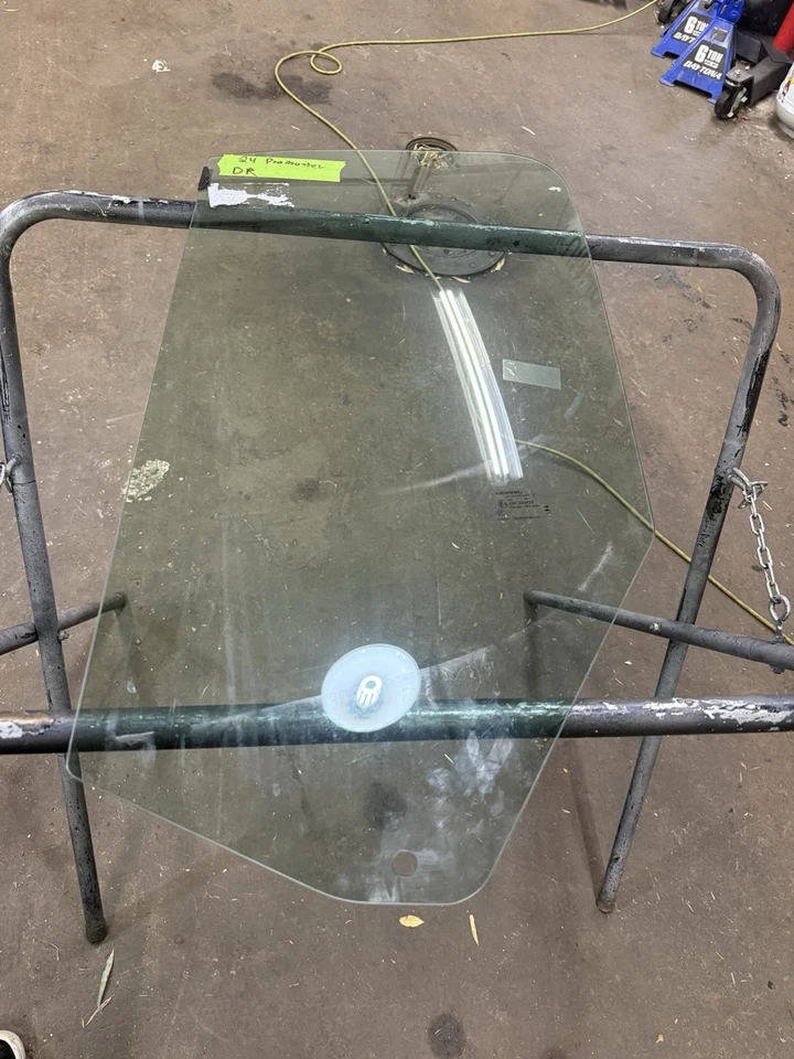 14-25 RAM PROMASTER 3500 2500 1500 PUERTA DELANTERA IZQUIERDA LADO CONDUCTOR VENTANA VIDRIO OEM Foto 1 de 3