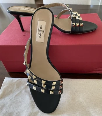 Sandalias de tacón Rockstud negras de tres correas Valentino Garavani talla EU 38,5 Foto 1 de 4