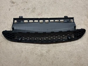 Válvulas de aire Mercedes 167 AMG paquete delantero inferior parachoques rejilla A1678857303  - Imagen 1 de 14