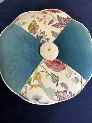 18 inch Studio Craft Ottoman Top Delilah in Summer Cream - Image 1 of 4