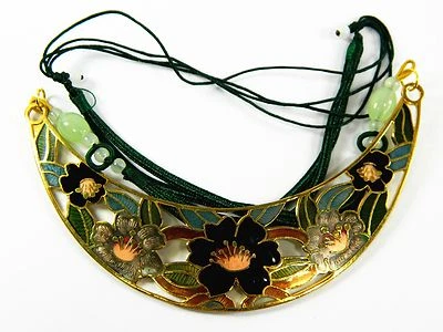 Cloisonne Esmalte Media Luna Forma Colgante y Cuerda Babero Estilo Distintivo Collar Foto 1 de 2