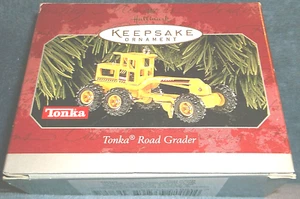 HALLMARK KEEPSAKE TONKA ROAD GRADER CHRISTMAS ORNAMENT 1997 NEW IN BOX - Picture 1 of 7