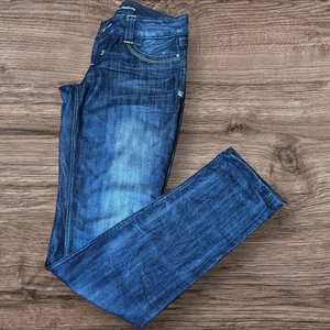 Guess Premier Jeans | Size 28 (31Wx32.5L) | Rhinestone Skull Back Pocket | Taper - Picture 1 of 7