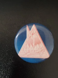 RARE Vintage 1983 DEF LEPPARD button logo pin badge Pyromania era 1.25" pinback - Picture 1 of 3