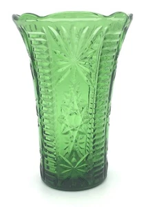 Vintage smaragdgrüne Glasvase 8 1/4" hoch mit Starburst Design - Bild 1 von 6