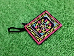 Handgefertigte kleine Clutch bestickt Pailletten rosa individuell Reißverschluss Beutel Kalbsleder neu - Bild 1 von 3