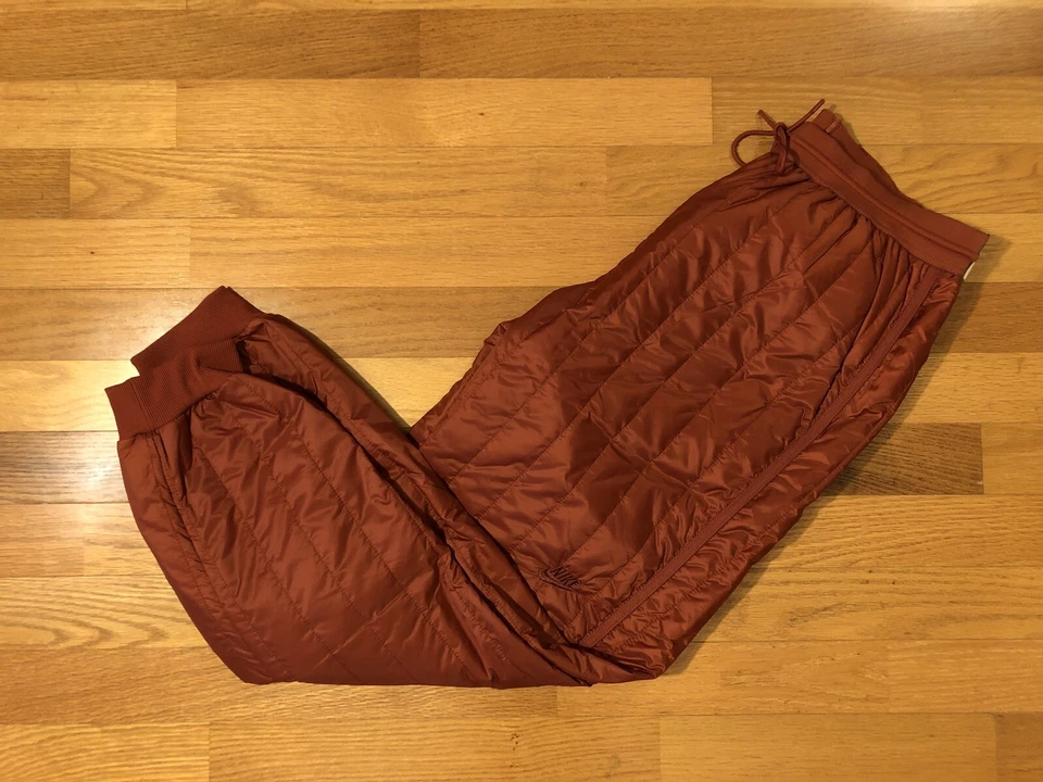 Men’s Nike Sportswear Therma-Fit Tech Pack Winterized Pants DQ4306-641 Red Brown