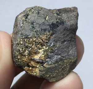 Segnita de rutilo con hematita de la región de Shalman KPK Pakistán... - Imagen 1 de 10