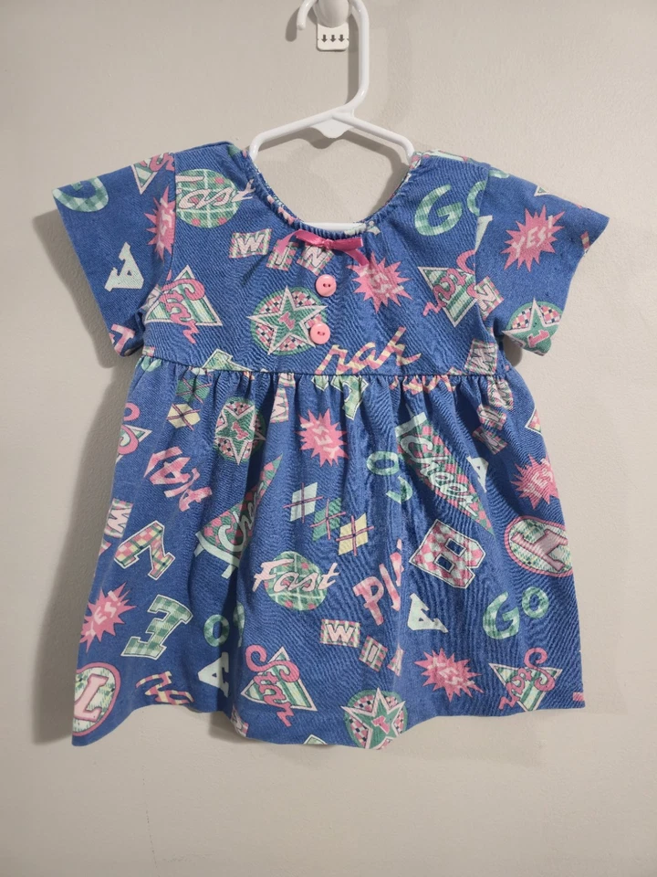 Vestido sin solero vintage de los años 90 juguetón AOP puntada única bebé talla niño 2T  Foto 1 de 4