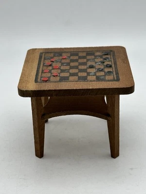 Mesa de tablero de ajedrez Shackman Dollhouse Japón Foto 1 de 4