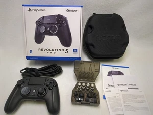 Nacon - Revolution 5 Pro Wireless Controller für PS5, PS4 und PC - Schwarz - LESEN - Bild 1 von 14
