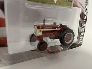 Ertl 1/64 Case IH Farmall 560 #22 State Series Texas TRACTOR - Picture 1 of 2