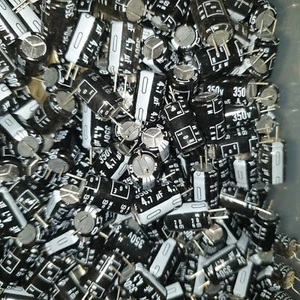 100 PIEZAS NOS ROE EKMG 4.7UF 350V 105C ALTA GAMA L. TUBO LARGO L. TAPAS DE AMPLIFICADOR PARA AUDIO! - Imagen 1 de 3