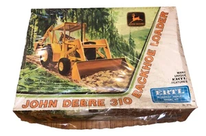 Vintage 1975 John Deere 310 Backhoe Loader ERTL 1:25 Model Kit #8015 Rare New - Picture 1 of 11