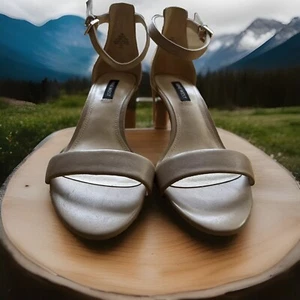 Nine West Pruce Ankle Strap Block Heel Sandals. Barely Nude Leather Size 7.5 M - Picture 1 of 9