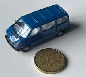 WIKING 1:87 Kleintransporter/Bus VW T4 blau Transporter Bulli Bully - Picture 1 of 5