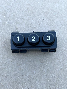 2018 ALFA ROMEO GIULIA FRONT SEAT MEMORY CONTROL SWITCH LEFT SIDE - BLACK OEM - Bild 1 von 5