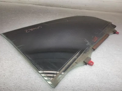 Janela de vidro traseira da porta do motorista Toyota Prius 2004-2009 68104-47041 - Imagem 1 de 4