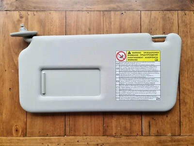 Parasol lateral Suzuki Swift (2012-2017) para pasajeros - original (gris) Foto 1 de 4