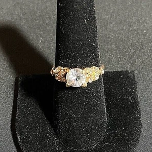 Women's Zircon Crystal Diamond White Gold-Plated Handmade Ring (Size 7.5) - Picture 1 of 6