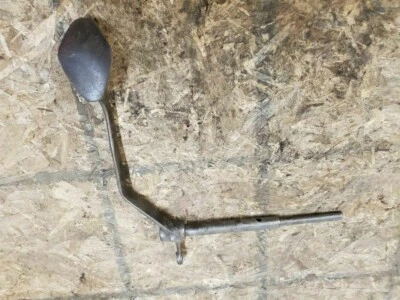 Pedal liso original Ford modelo T con eje   Foto 1 de 4