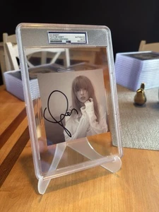 Taylor Swift The Tortured Poets Department Signed Autograph PSA Encapsulated - Picture 1 of 1