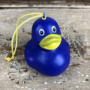 Weihnachtsschmuck Gummi Ente Upcycling Spielzeug Ente Jeep Liebhaber OOAK Custom blau - Bild 1 von 5