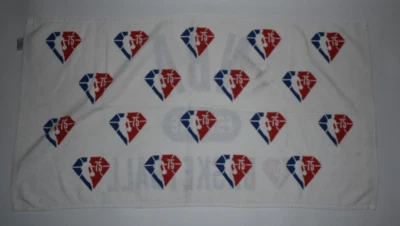Toalla blanca Wincraft 39" X 21" NBA 75th Diamond Logo Foto 1 de 4