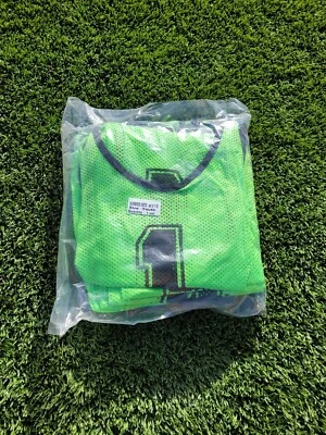 12 NUMBERED Youth Mesh Scrimmage VESTS Training Soccer Softball Football GREEN - Image 1 of 4