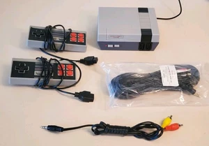 Sistema de entretenimiento NINTENDO CLONE con juegos precargados. Probado funciona. Paquete - Imagen 1 de 8