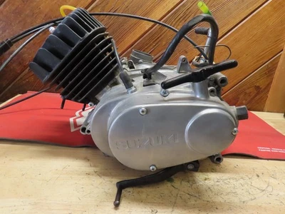 Suzuki TC90 años 70 motor completo PARA REPUESTOS Foto 1 de 4