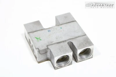 ALFA ROMEO GIULIA Q4 2017-2020 2,0 L transmisión enfriador de aceite por válvula de paso OEM Foto 1 de 4