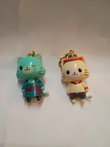 One Piece Monkey D Luffy Ace Sabo Set Of 2 with CAT 4cm doll key chain Movic - Picture 1 of 2