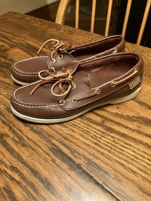 Sapatos femininos de barco QUODDY couro marrom tamanho 6.5B feitos nos EUA Maine costurados à mão 2 olhos - Imagem 1 de 4