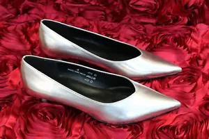 M&S Ladies Kitten Heel Silver Shoes In UK Size 4 EUR 37 Vegan - Picture 1 of 6