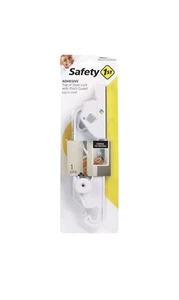 Safety 1st HS311 Top of the Door Lock w/Pinch Guard New Sealed Ships Quickly New - Picture 1 of 1