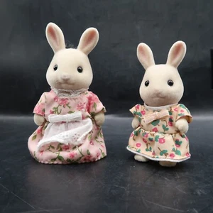 Calico Critters Sylvanian Bunny Rabbit Mom Daughter Floral Dresses Set 2 - Picture 1 of 9