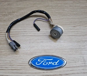 FORD CLASSIC LUCAS 15784  IGNITION SWITCH  NEW OLD STOCK - Picture 1 of 4