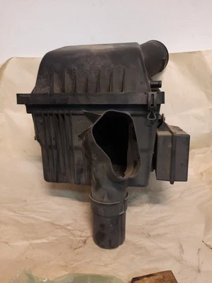 Filtro de aire Jeep Grand Cherokee WK 2005-10 3.7 4.7 carcasa y cubierta Foto 1 de 4