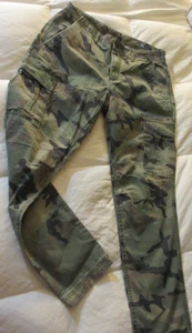 GAP 32 x 30 Camoflauge CARGOHOSE neu mit Etikett VINTAGE Baumwolle flache Vorderseite - Bild 1 von 7