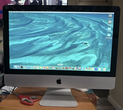 Apple iMac 21.5" 2010 A1311 High Sierra i3 3.06 GHz 4GB Ram 500GB HDD - Image 1 of 4
