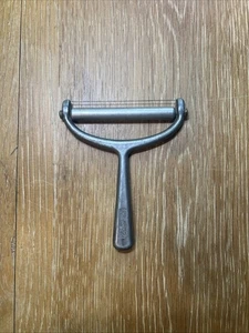 Vintage Clearfield Cast Aluminum Cheese Slicer Kitchen Tool Cutting 3” Wire - Picture 1 of 5