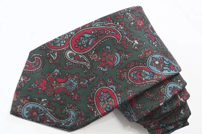 PAUL STUART PAISLEY GREEN MEN'S Neck Tie W: 3 3/4" BY L:57" MADE IN ENGLAND - Image 1 of 4