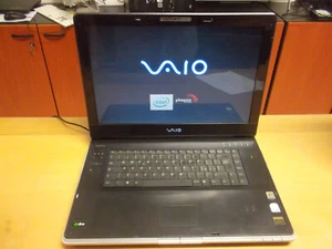 NOTEBOOK SONY VAIO PCG-8W2M SCHERMO 17 POLLICI DA REVIZIONARE - Foto 1 di 2