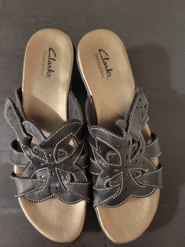 Sandali Clarks Bendables tacco slip on donna 7 5 neri con cinturino e zeppa ad anello